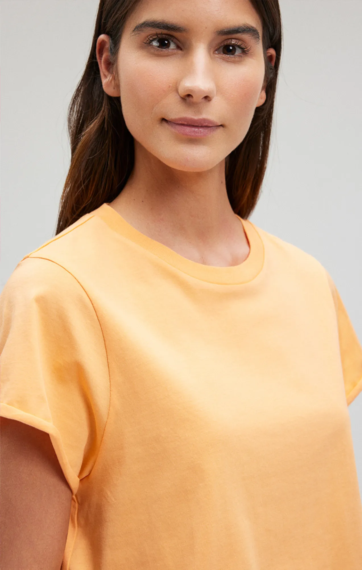 CROPPED CUT OFF T-SHIRT IN PAPAYA