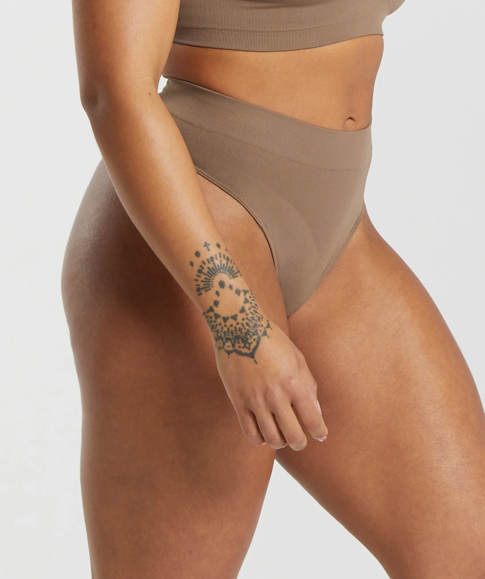 Gymshark Seamless High Waisted Thong - Soul Brown