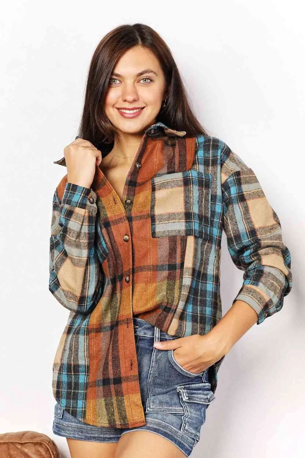 Plaid Print Curved Hem Shacket with Breast Pockets