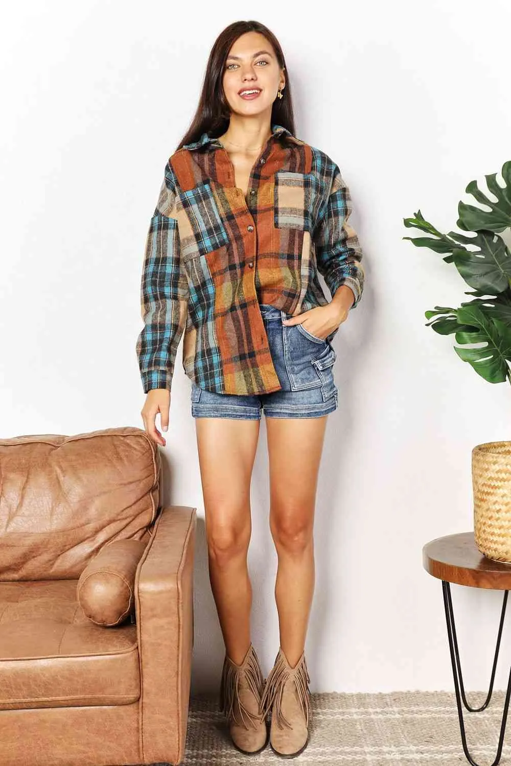 Plaid Print Curved Hem Shacket with Breast Pockets