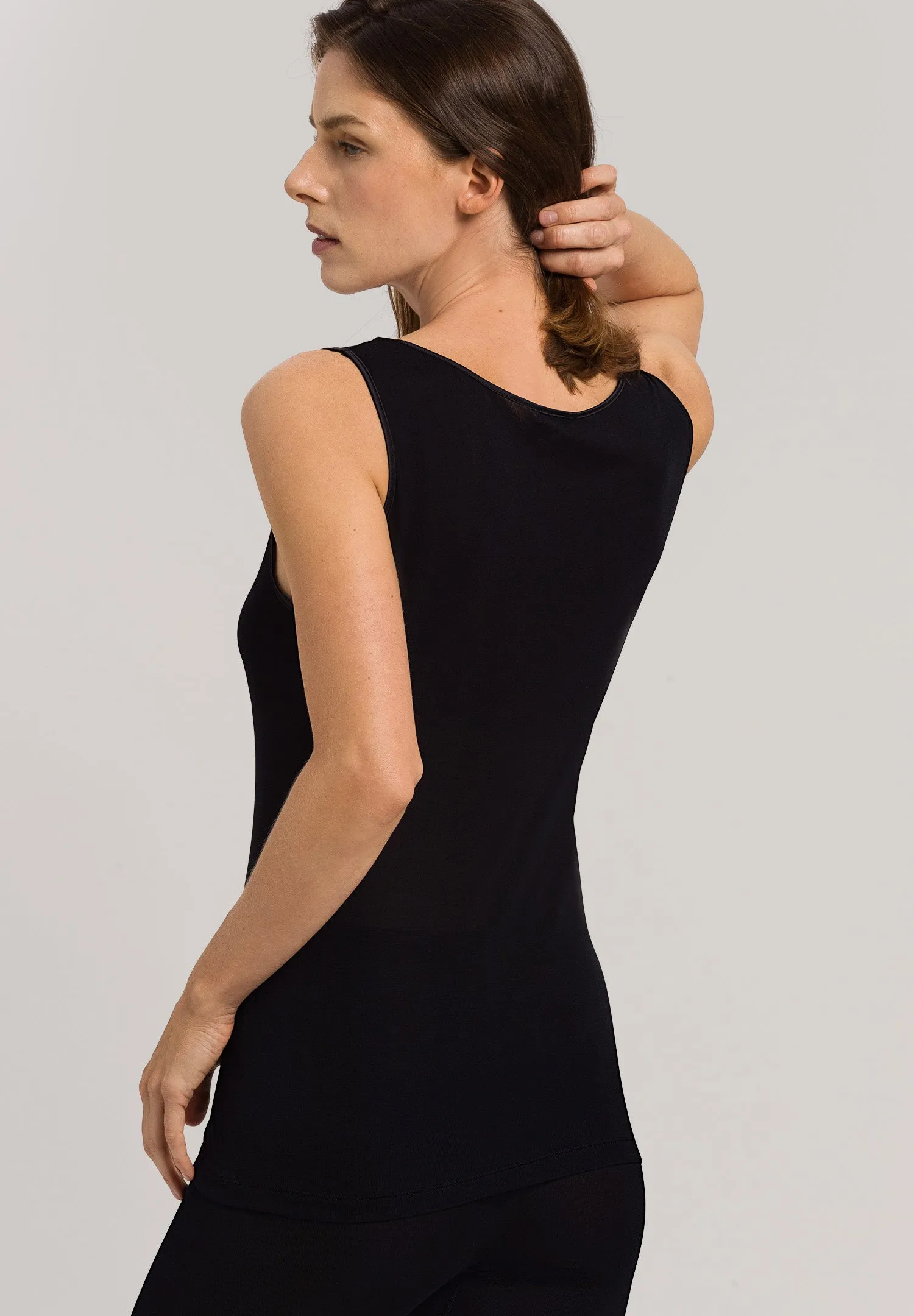 Pure Silk Silk Round Neck Tank Top | Black 71717-019