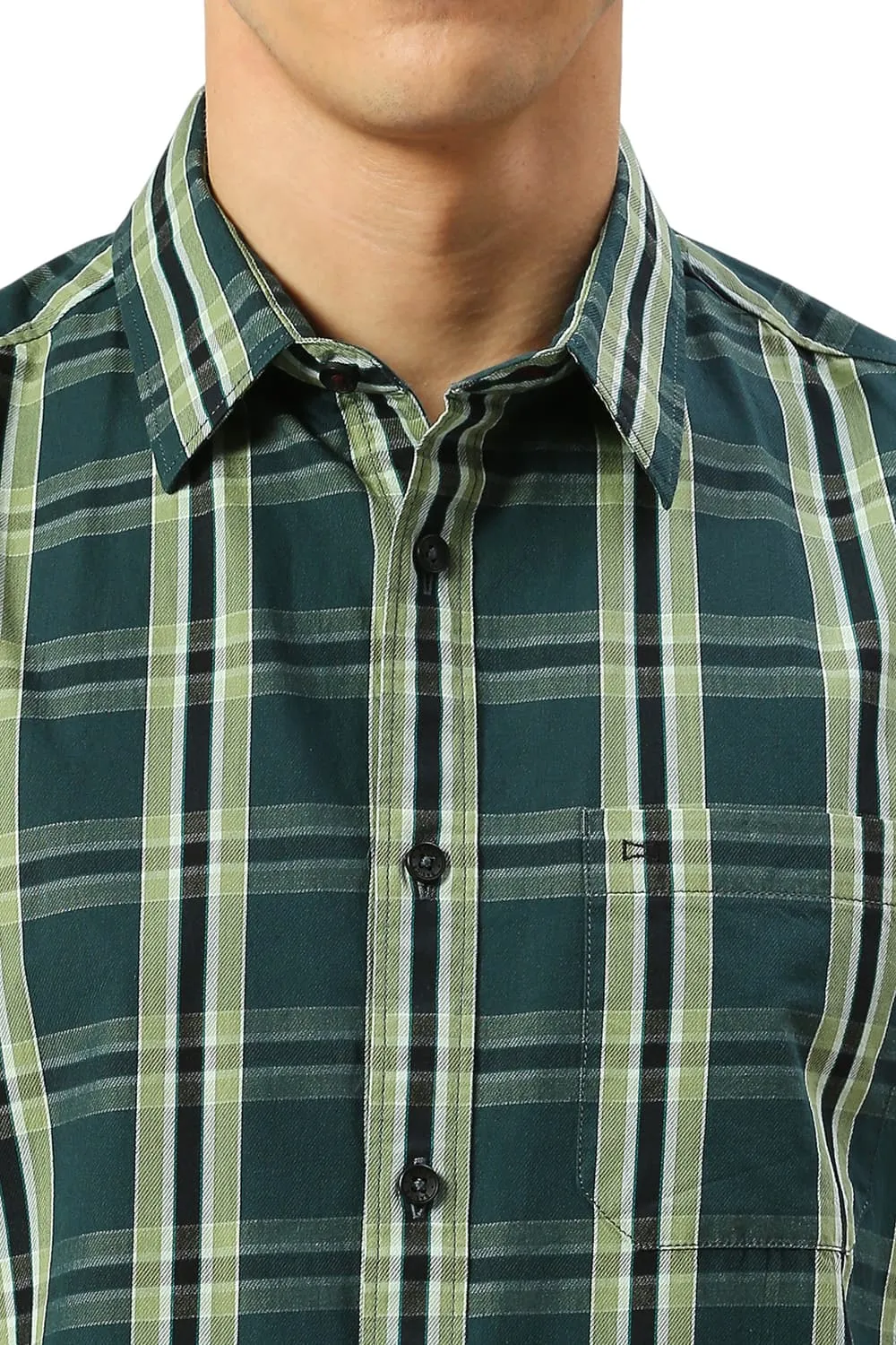 Slim Fit Cotton Cavalry Twill Checks Halfsleeves Shirt